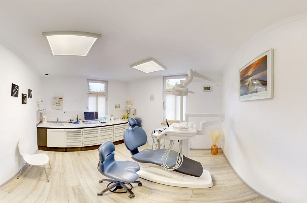 Zahnaerste_Faust_Schienentherapie