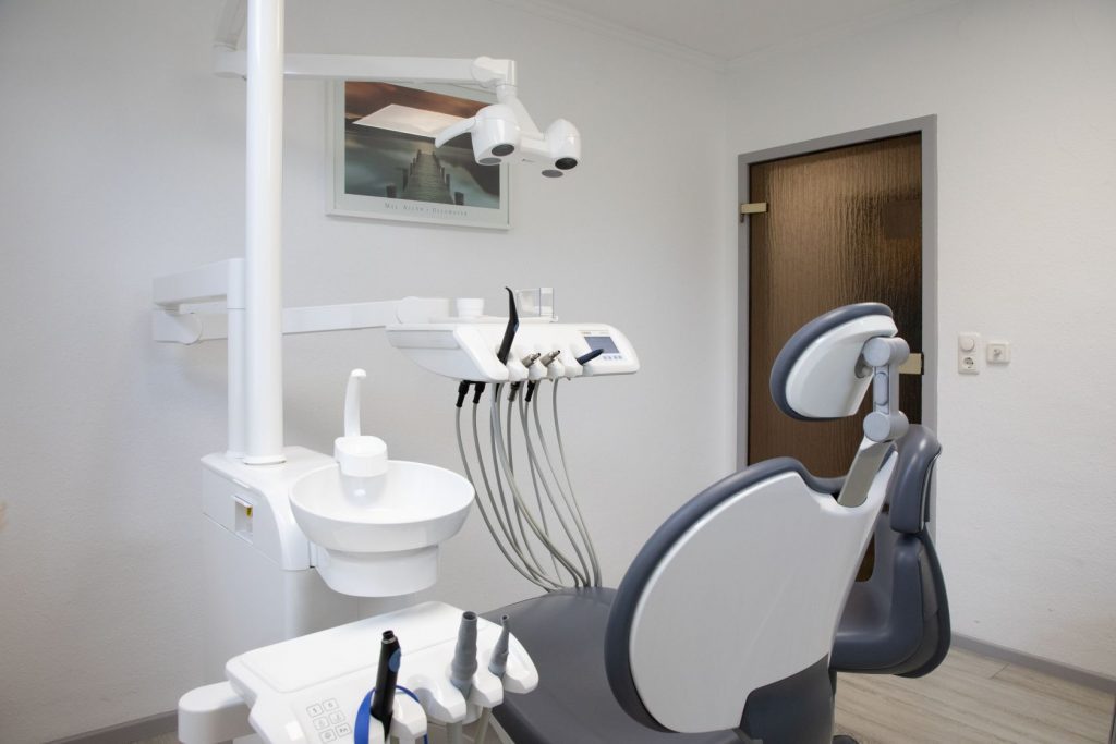 Zahnaerzte_Faust_Schienentheratpie_2